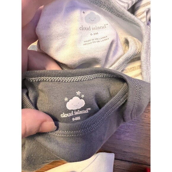 cloud island 0-3 months long sleeve one pieces set of 2 nwot grey white - Picture 3 of 4